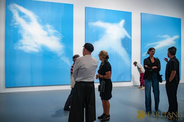 Tala Madani Exhibition Opening 072