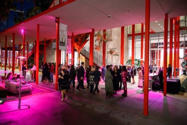 06 Dining With Sultan 