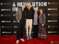 34 A Revolution on Canvas