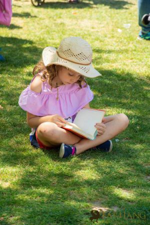 iran through books 2018 055