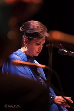 parisa live at farhangs 11th nowruz celebration 002