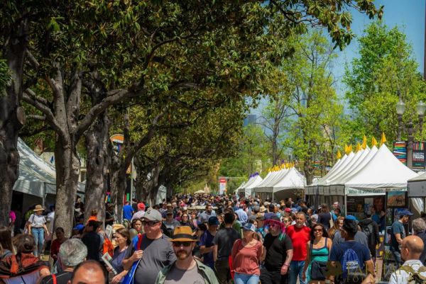 2019 IRAN THROUGH BOOKS  127