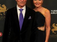 On The Red Carpet   Farhang Gala 007