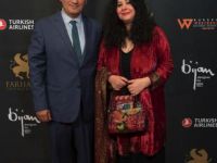 On The Red Carpet   Farhang Gala 033