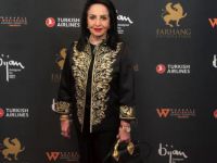 On The Red Carpet   Farhang Gala 048