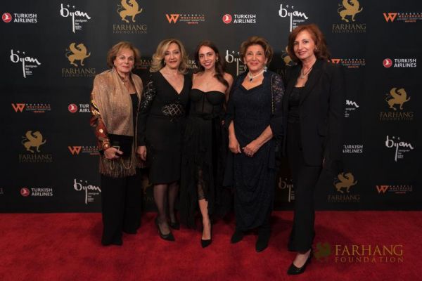 On The Red Carpet   Farhang Gala 087